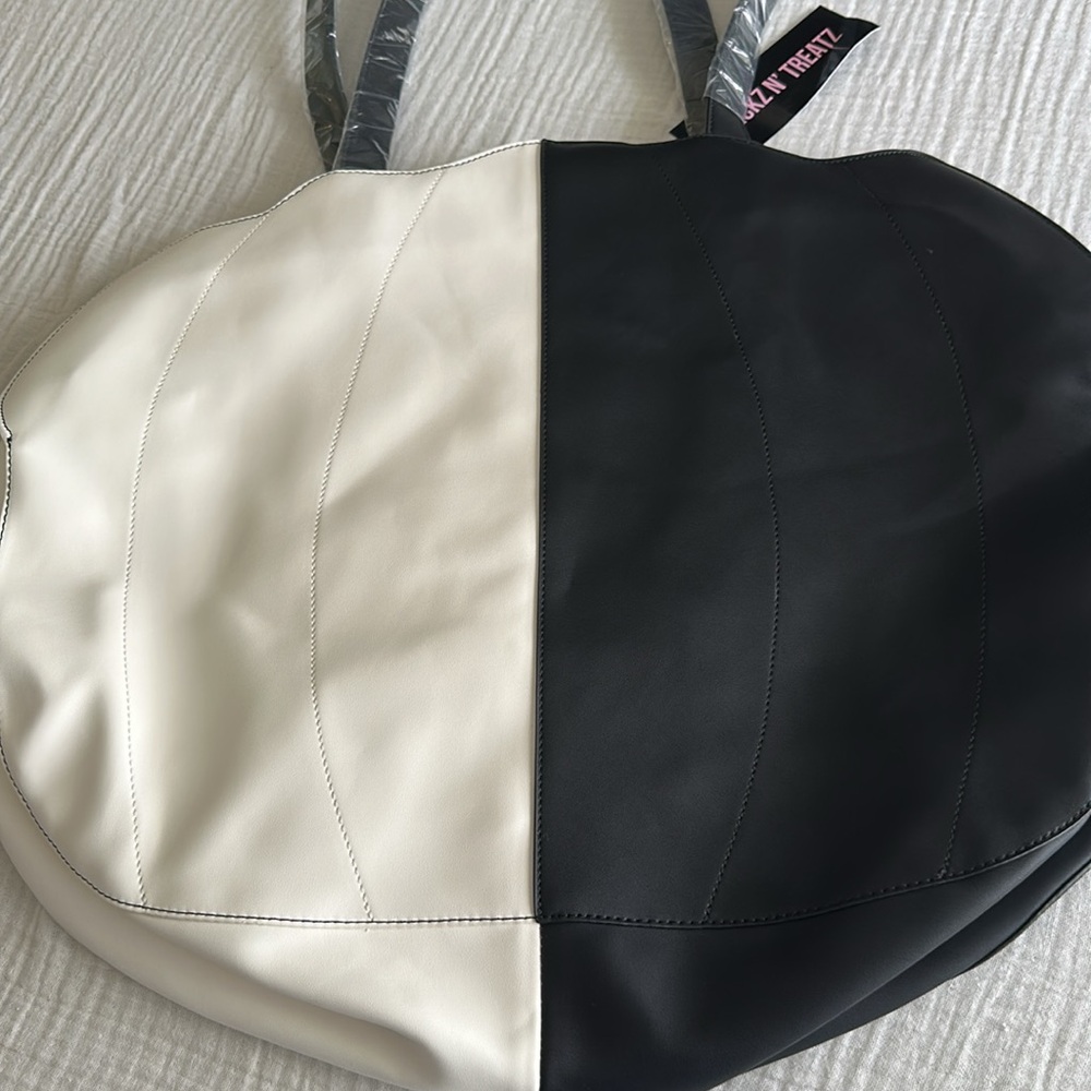 Dolls Kill Black & White Pumpkin Face Tote - Picture 9 of 14